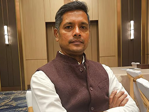kelkar-appointed-kerala-cm-s-secretary-sreekumar-as-special-private-secretary